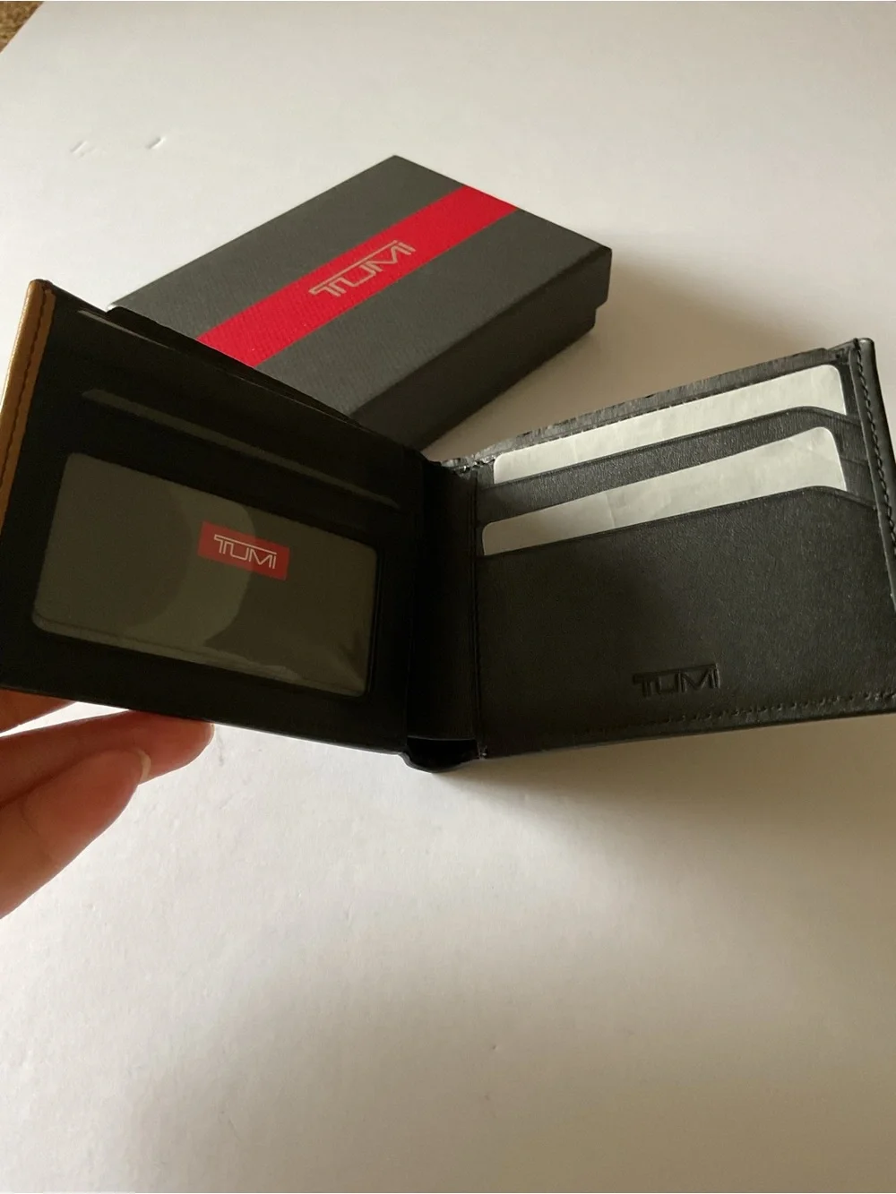 TUMI NASSAU DOUBLE BILLFOLD WALLET BLACK GOLDEN BROWN NEW IN BOX